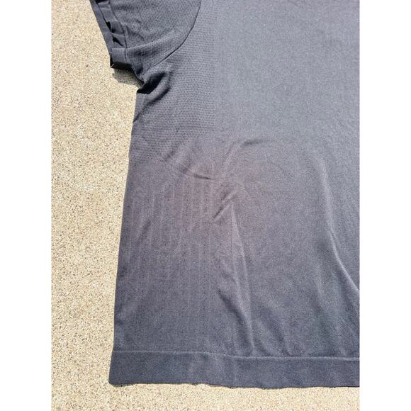 Athletic Bundle Women Size XS Crewneck Short Sleeve Shirt Top Legging Pants - Picture 3 of 10